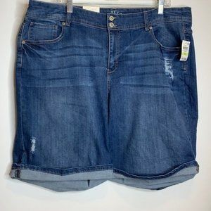 NWT Style & Co Blue Denim Pockets Shorts Distressed 18W PLUS SIZE